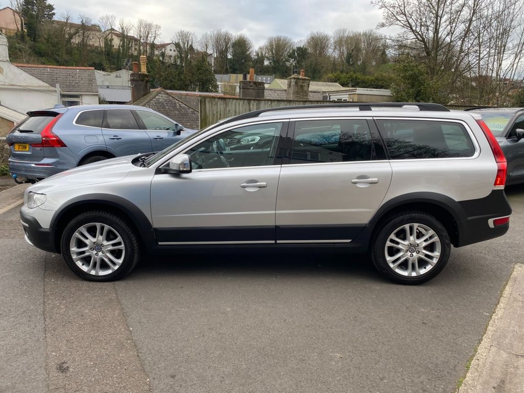 USED 2014 64 VOLVO XC70 2.4 D5 SE Lux Estate 5dr Diesel Geartronic AWD Euro 5 (215 ps) DAB SAT NAV WINTER PACK