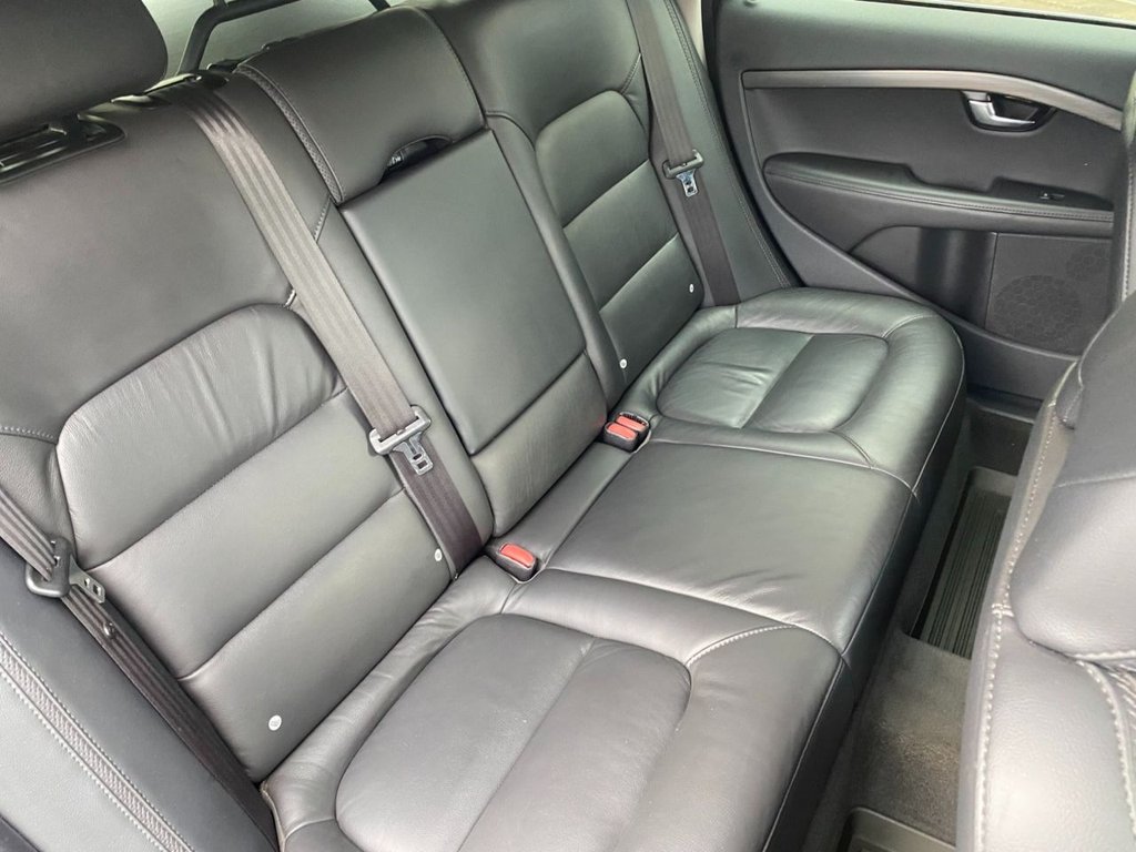 USED 2014 64 VOLVO XC70 2.4 D5 SE Lux Estate 5dr Diesel Geartronic AWD Euro 5 (215 ps) DAB SAT NAV WINTER PACK