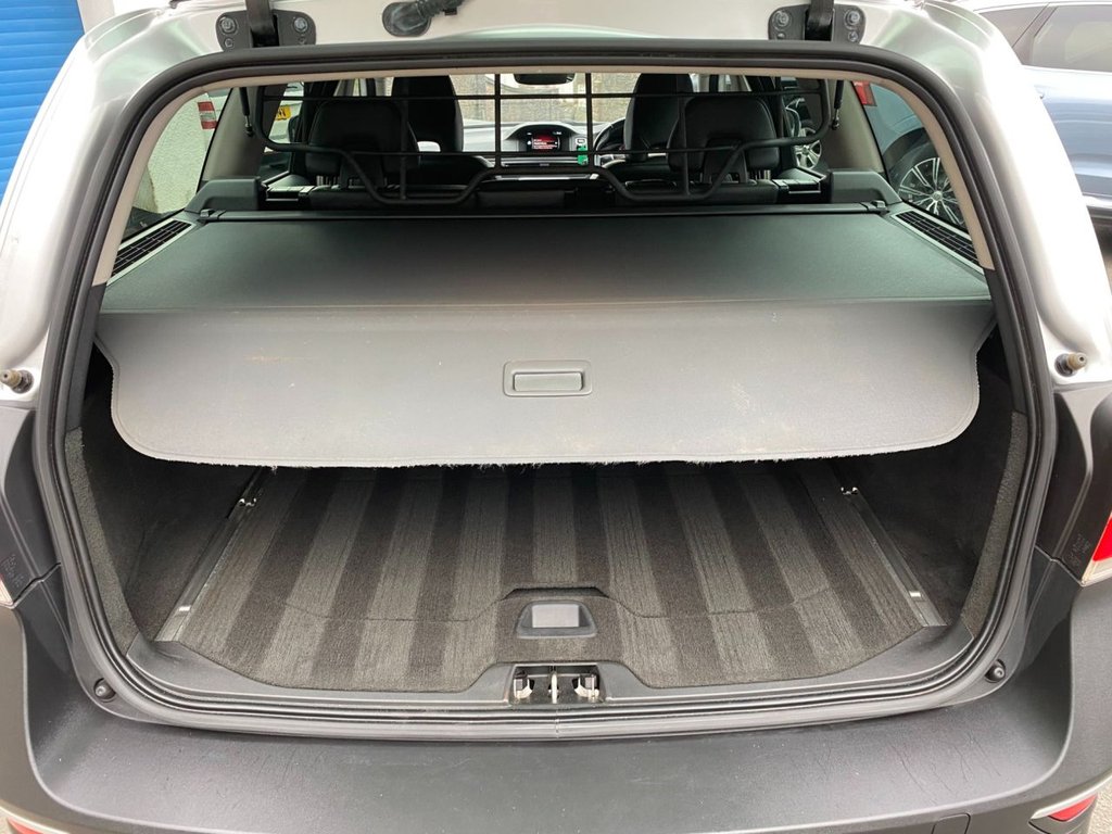 USED 2014 64 VOLVO XC70 2.4 D5 SE Lux Estate 5dr Diesel Geartronic AWD Euro 5 (215 ps) DAB SAT NAV WINTER PACK