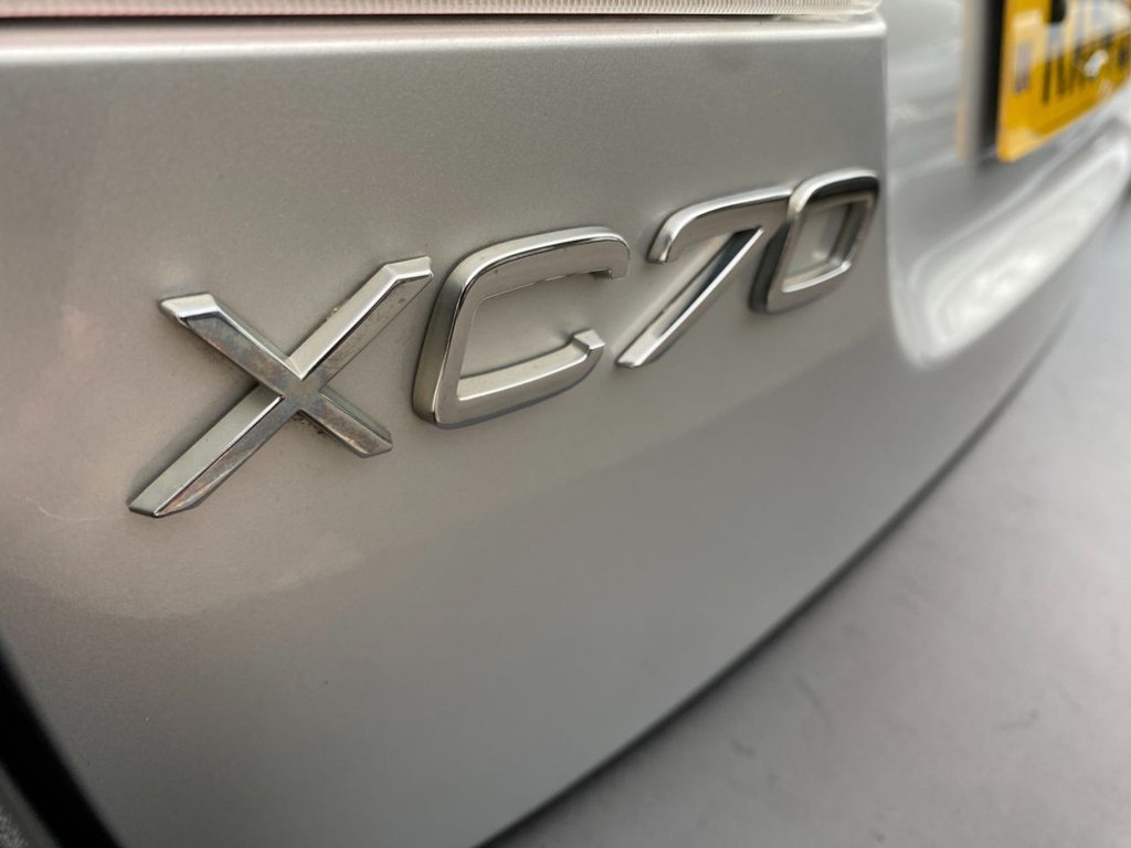 USED 2014 64 VOLVO XC70 2.4 D5 SE Lux Estate 5dr Diesel Geartronic AWD Euro 5 (215 ps) DAB SAT NAV WINTER PACK