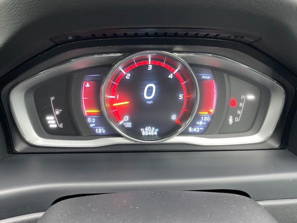 USED 2014 64 VOLVO XC70 2.4 D5 SE Lux Estate 5dr Diesel Geartronic AWD Euro 5 (215 ps) DAB SAT NAV WINTER PACK