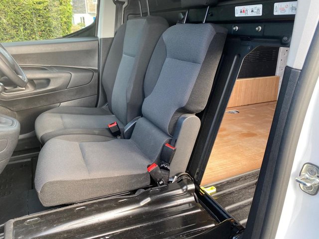 2023 CITROEN BERLINGO - Photo 8