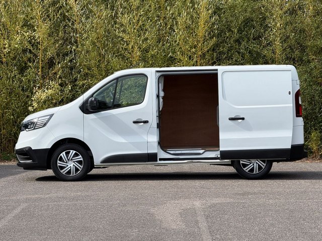 View our RENAULT TRAFIC