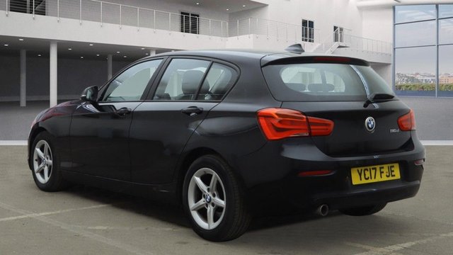 2017 BMW 1 SERIES - Photo 3