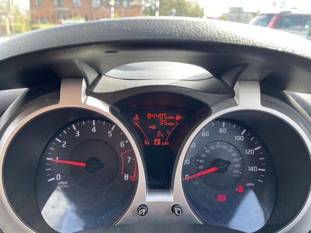 2013 NISSAN JUKE - Photo 3