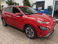 USED 2022 22 HYUNDAI KONA 64kWh Premium SUV 5dr Electric Auto (10.5kW Charger) (204 ps) SAT NAV HEATED SEATS REAR VIEW CAMERA CRUISE CONTROL PARKING SENSORS 1 OWNER EXCELLENT SERVICE HISTORY WARRANTY