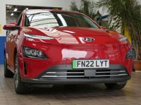 USED 2022 22 HYUNDAI KONA 64kWh Premium SUV 5dr Electric Auto (10.5kW Charger) (204 ps) SAT NAV HEATED SEATS REAR VIEW CAMERA CRUISE CONTROL PARKING SENSORS 1 OWNER EXCELLENT SERVICE HISTORY WARRANTY