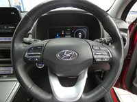 USED 2022 22 HYUNDAI KONA 64kWh Premium SUV 5dr Electric Auto (10.5kW Charger) (204 ps) SAT NAV HEATED SEATS REAR VIEW CAMERA CRUISE CONTROL PARKING SENSORS 1 OWNER EXCELLENT SERVICE HISTORY WARRANTY
