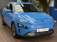 USED 2022 22 HYUNDAI KONA 64kWh Premium SUV 5dr Electric Auto (10.5kW Charger) (204 ps) SAT NAV CARPLAY HEATED SEATS HEATED STEERING WHEEL REAR VIEW CAMERA CRUISE CONTROL PARKING SENSORS 1 OWNER EXCELLENT SERVICE HISTORY WARRANTY