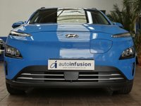 USED 2022 22 HYUNDAI KONA 64kWh Premium SUV 5dr Electric Auto (10.5kW Charger) (204 ps) SAT NAV CARPLAY HEATED SEATS HEATED STEERING WHEEL REAR VIEW CAMERA CRUISE CONTROL PARKING SENSORS 1 OWNER EXCELLENT SERVICE HISTORY WARRANTY
