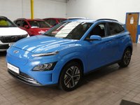 USED 2022 22 HYUNDAI KONA 64kWh Premium SUV 5dr Electric Auto (10.5kW Charger) (204 ps) SAT NAV CARPLAY HEATED SEATS HEATED STEERING WHEEL REAR VIEW CAMERA CRUISE CONTROL PARKING SENSORS 1 OWNER EXCELLENT SERVICE HISTORY WARRANTY