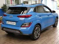 USED 2022 22 HYUNDAI KONA 64kWh Premium SUV 5dr Electric Auto (10.5kW Charger) (204 ps) SAT NAV CARPLAY HEATED SEATS HEATED STEERING WHEEL REAR VIEW CAMERA CRUISE CONTROL PARKING SENSORS 1 OWNER EXCELLENT SERVICE HISTORY WARRANTY
