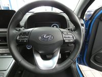 USED 2022 22 HYUNDAI KONA 64kWh Premium SUV 5dr Electric Auto (10.5kW Charger) (204 ps) SAT NAV CARPLAY HEATED SEATS HEATED STEERING WHEEL REAR VIEW CAMERA CRUISE CONTROL PARKING SENSORS 1 OWNER EXCELLENT SERVICE HISTORY WARRANTY