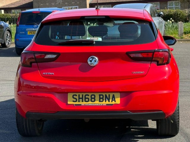 2018 VAUXHALL ASTRA - Photo 10
