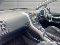 USED 2011 11 TOYOTA AURIS 1.8 VVT-h T Spirit Hatchback 5dr Petrol Hybrid CVT Euro 5 (s/s) (136 ps) 12 SERVICE STAMP ULEZ