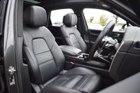 USED 2019 19 PORSCHE CAYENNE 2.9T V6 GPF S SUV 5dr Petrol TiptronicS 4WD Euro 6 (s/s) (440 ps) PAN ROOF / BOSE / BLACK PACK