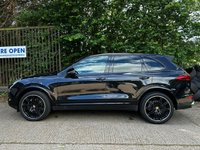 USED 2017 17 PORSCHE CAYENNE 3.0 TD V6 Platinum Edition SUV 5dr Diesel TiptronicS 4WD Euro 6 (s/s) (262 ps) One Lady Owner From New