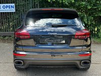 USED 2017 17 PORSCHE CAYENNE 3.0 TD V6 Platinum Edition SUV 5dr Diesel TiptronicS 4WD Euro 6 (s/s) (262 ps) One Lady Owner From New