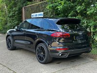 USED 2017 17 PORSCHE CAYENNE 3.0 TD V6 Platinum Edition SUV 5dr Diesel TiptronicS 4WD Euro 6 (s/s) (262 ps) One Lady Owner From New