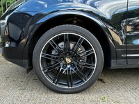 USED 2017 17 PORSCHE CAYENNE 3.0 TD V6 Platinum Edition SUV 5dr Diesel TiptronicS 4WD Euro 6 (s/s) (262 ps) One Lady Owner From New
