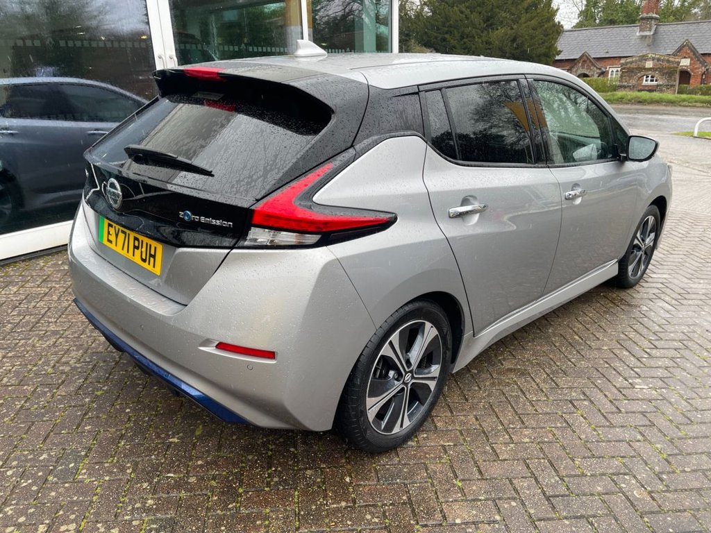 USED 2022 71 NISSAN LEAF 40kWh N-Connecta Hatchback 5dr Electric Auto (150 ps) 
