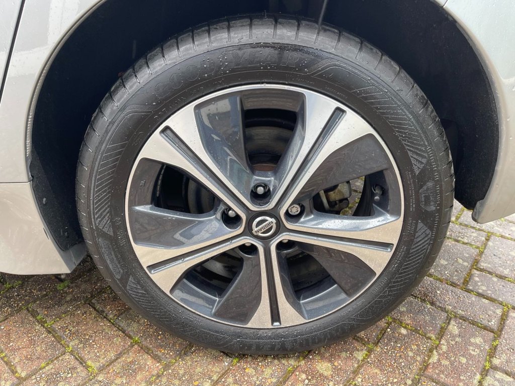 USED 2022 71 NISSAN LEAF 40kWh N-Connecta Hatchback 5dr Electric Auto (150 ps) 