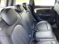 USED 2023 23 MINI COUNTRYMAN 2.0 Cooper S Exclusive SUV 5dr Petrol Auto ALL4 Euro 6 (s/s) (178 ps) ONE LADY OWNER - ONLY 8,000 MILES - HEATED SEATS - NAVIGATION MEDIA - CLIMATE CONTROL - FULL CARBON BLACK LEATHER