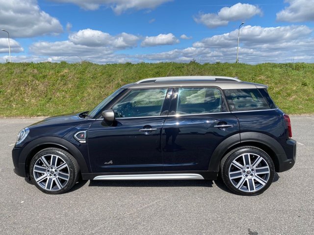View our MINI COUNTRYMAN