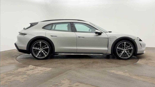 2021 71 Porsche Taycan Performance Plus 93.4kWh 4 Cross Turismo 5dr Electric Auto 4WD (476 ps)