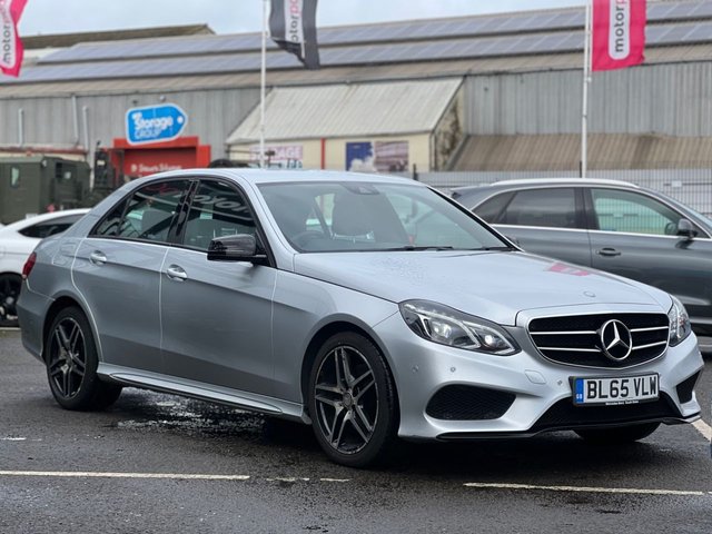 2016 Mercedes-Benz E-CLASS - Photo 2