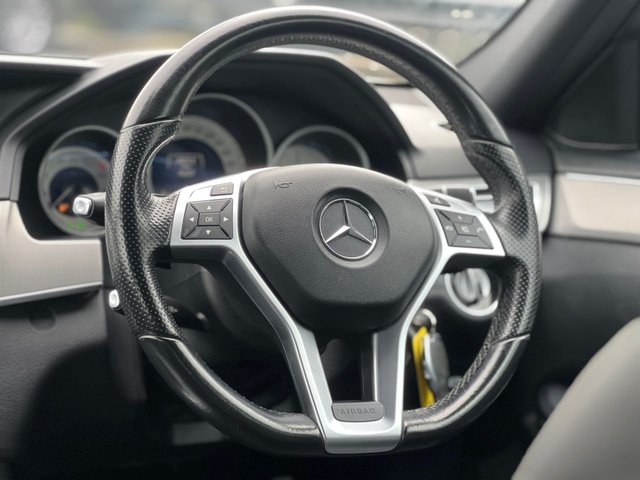 2016 Mercedes-Benz E-CLASS - Photo 12