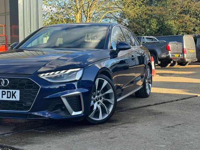 2020 AUDI A4 - Photo 9