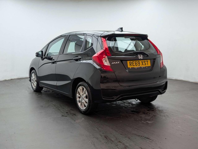USED 2020 69 HONDA JAZZ 1.3 Jazz SE Navi i-VTec 5dr CLICK & COLLECT/ HOME DELIVERY