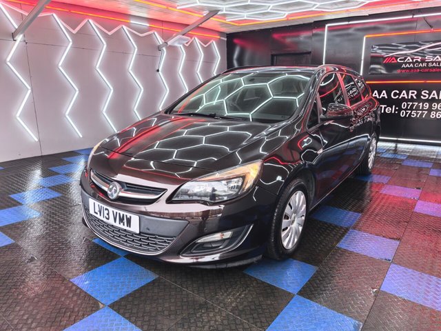 2013 VAUXHALL ASTRA - Photo 6