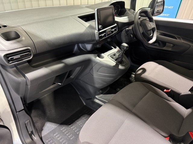 2022 PEUGEOT PARTNER - Photo 5