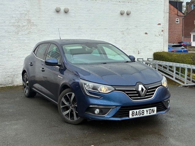 View our RENAULT MEGANE
