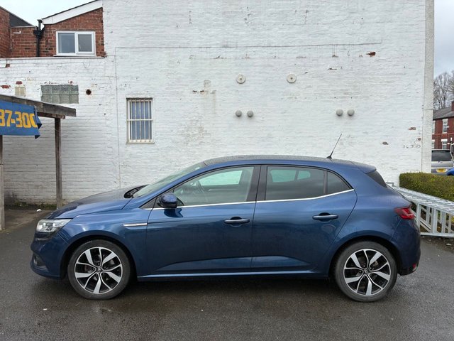 View our RENAULT MEGANE