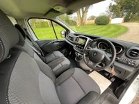 USED 2020 20 RENAULT TRAFIC 2.0 dCi ENERGY 30 Business+ Panel Van 5dr Diesel Manual LWB Standard Roof Euro 6 (s/s) (120 ps) # MEDIA PACK # NO VAT #