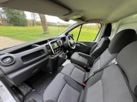 USED 2020 20 RENAULT TRAFIC 2.0 dCi ENERGY 30 Business+ Panel Van 5dr Diesel Manual LWB Standard Roof Euro 6 (s/s) (120 ps) # MEDIA PACK # NO VAT #