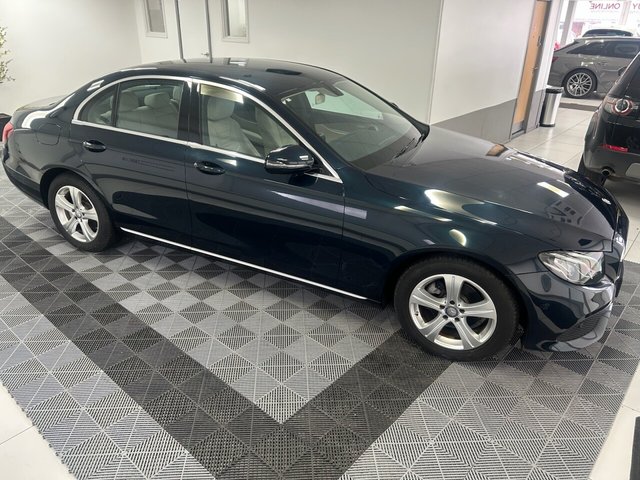 2016 Mercedes-Benz E-CLASS - Photo 5