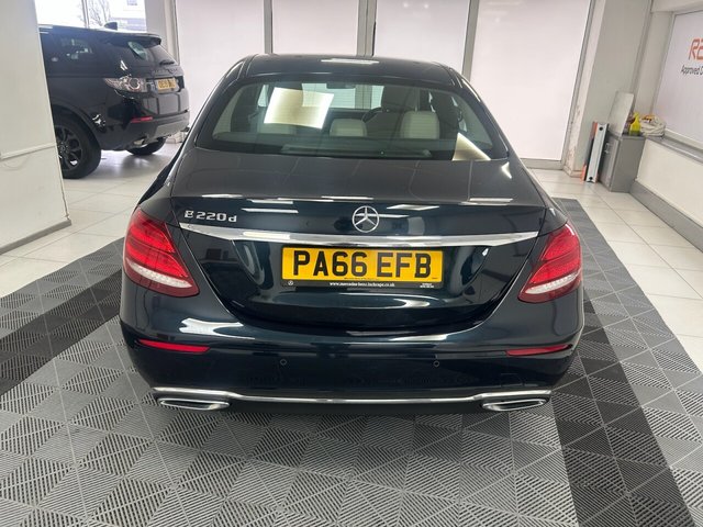 2016 Mercedes-Benz E-CLASS - Photo 7