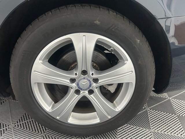 2016 Mercedes-Benz E-CLASS - Photo 11