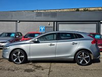USED 2019 68 VOLVO V40 2.0 D2 R-Design Nav Plus Hatchback 5dr Diesel Manual Euro 6 (s/s) (120 ps) SAT NAV+ HEATED HALF LEATHER + CRUISE CONTROL + DAB + BLUETOOTH + CLIMATE CONTROL