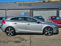 USED 2019 68 VOLVO V40 2.0 D2 R-Design Nav Plus Hatchback 5dr Diesel Manual Euro 6 (s/s) (120 ps) SAT NAV+ HEATED HALF LEATHER + CRUISE CONTROL + DAB + BLUETOOTH + CLIMATE CONTROL