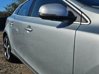 USED 2019 68 VOLVO V40 2.0 D2 R-Design Nav Plus Hatchback 5dr Diesel Manual Euro 6 (s/s) (120 ps) SAT NAV+ HEATED HALF LEATHER + CRUISE CONTROL + DAB + BLUETOOTH + CLIMATE CONTROL