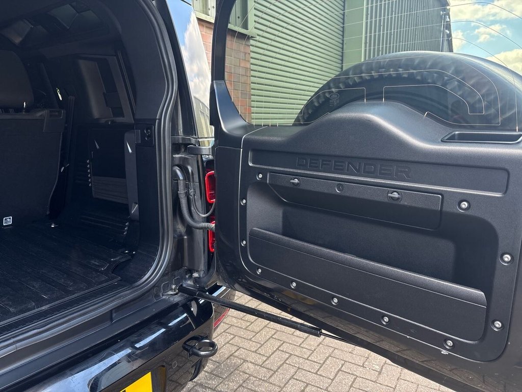 USED 2023 LAND ROVER DEFENDER 3.0 D300 MHEV X-Dynamic HSE Hard Top SUV 5dr Diesel Auto 4WD MWB Euro 6 (s/s) (300 ps) AIR SUSPENSION|ELEC TOW BAR