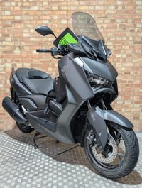 USED 2024 74 YAMAHA XMAX 300 2024. ONLY 200 MILES. A BEAUTY. YAMAHA CARRYING BAG INCLUDED