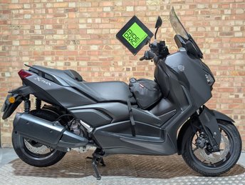 2024 YAMAHA XMAX 300