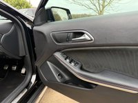 USED 2017 67 MERCEDES-BENZ GLA 2.1 GLA200d AMG Line SUV 5dr Diesel Manual Euro 6 (s/s) (136 ps) 