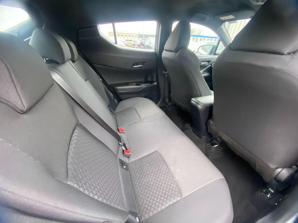 USED 2023 72 TOYOTA C-HR 1.8 VVT-h GPF Icon SUV 5dr Petrol Hybrid CVT Euro 6 (s/s) (122 ps) CARPLAY+CAMERA+ADAPTIVE CRUISE